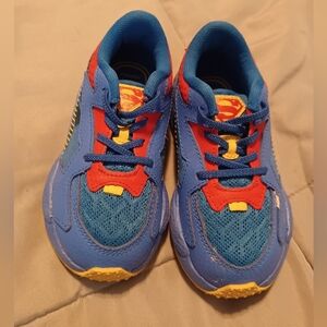 *2/$30* Puma Superman Sneakers Size 8 Kids